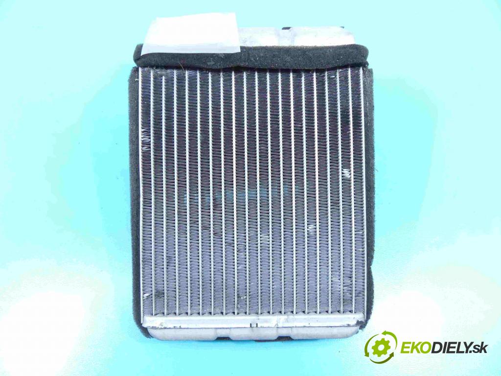 Nissan Atleon II 2000-2013 3.0 dci 150 HP manual 110 kW 2953 cm3 2- radiator L8439001 (Radiátory kúrenia)