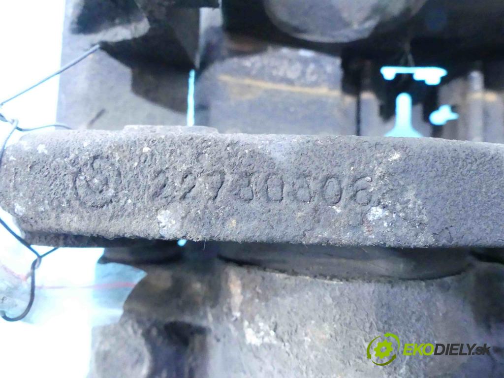 Nissan Atleon II 2000-2013 3.0 dci 150 HP manual 110 kW 2953 cm3 2- brzdič predné pravý (Ostatné)