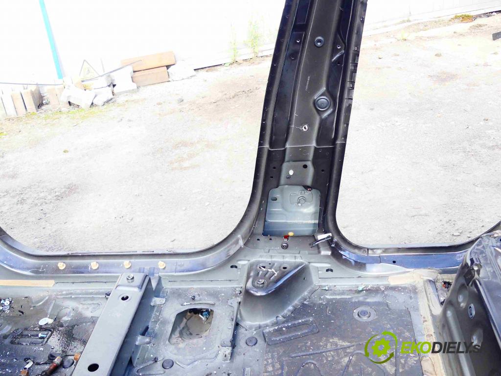 Bmw X3 F25 2010-2017 3.0 306KM automatic 225 kW 2979 cm3 5- práh pravý  (Ostatní)