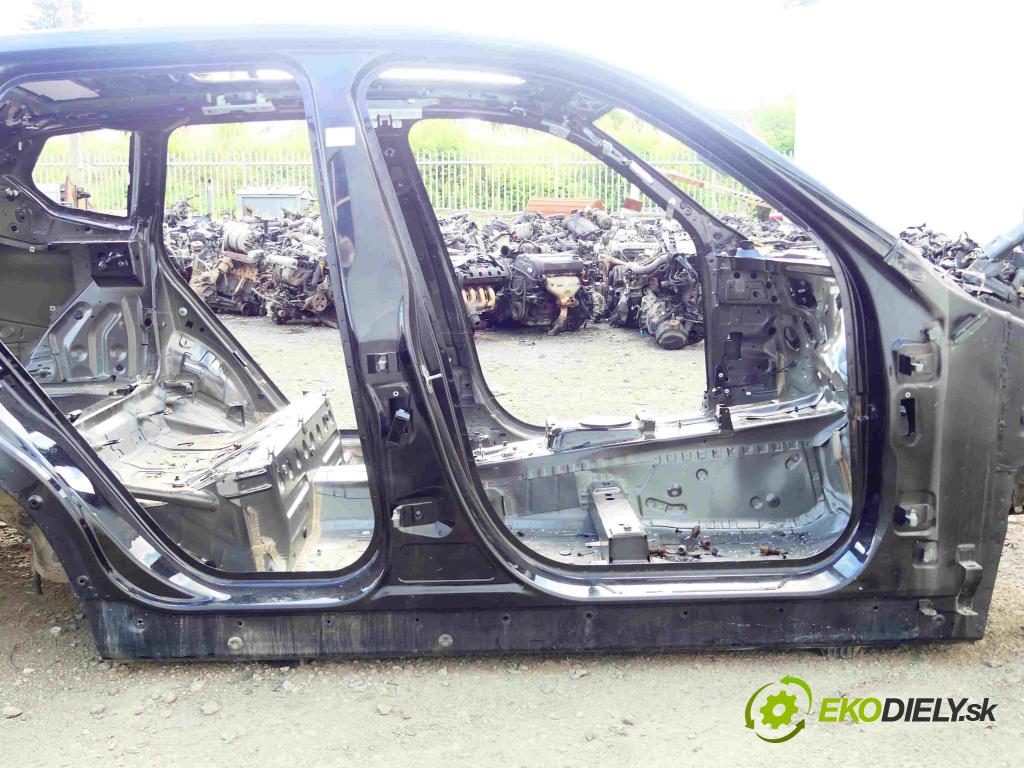 Bmw X3 F25 2010-2017 3.0 306KM automatic 225 kW 2979 cm3 5- práh pravý  (Ostatní)