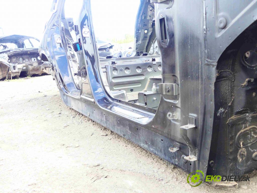 Bmw X3 F25 2010-2017 3.0 306KM automatic 225 kW 2979 cm3 5- práh pravý  (Ostatní)