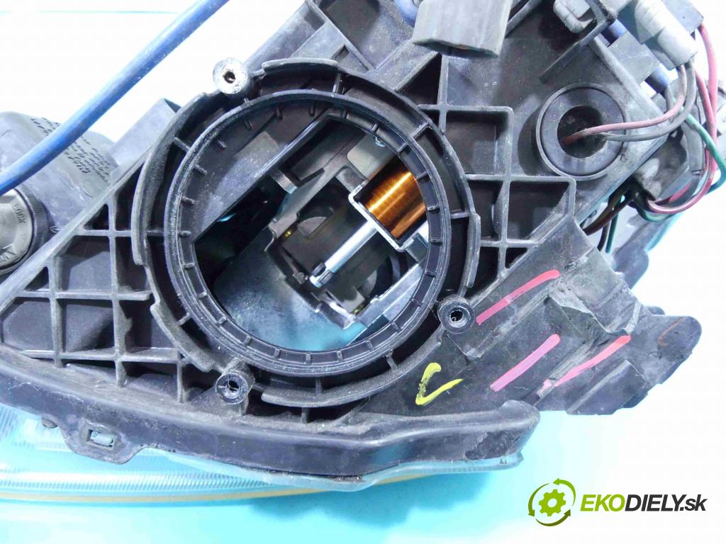 Nissan Murano Z50 2003-2008 3.5 V6 234KM automatic 172 kW 3498 cm3 5- Reflektor: pravý  (Pravé)