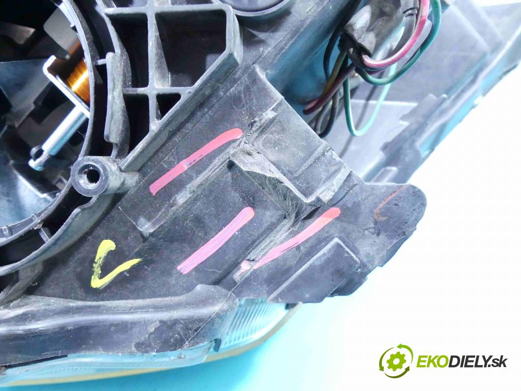 Nissan Murano Z50 2003-2008 3.5 V6 234KM automatic 172 kW 3498 cm3 5- Reflektor: pravý  (Pravé)