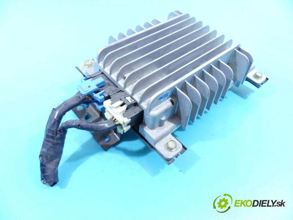 Nissan Murano Z50 2003-2008 3.5 V6 234KM automatic 172 kW 3498 cm3 5- Zesilovač: 28060-CB00C (Zosilňovače)