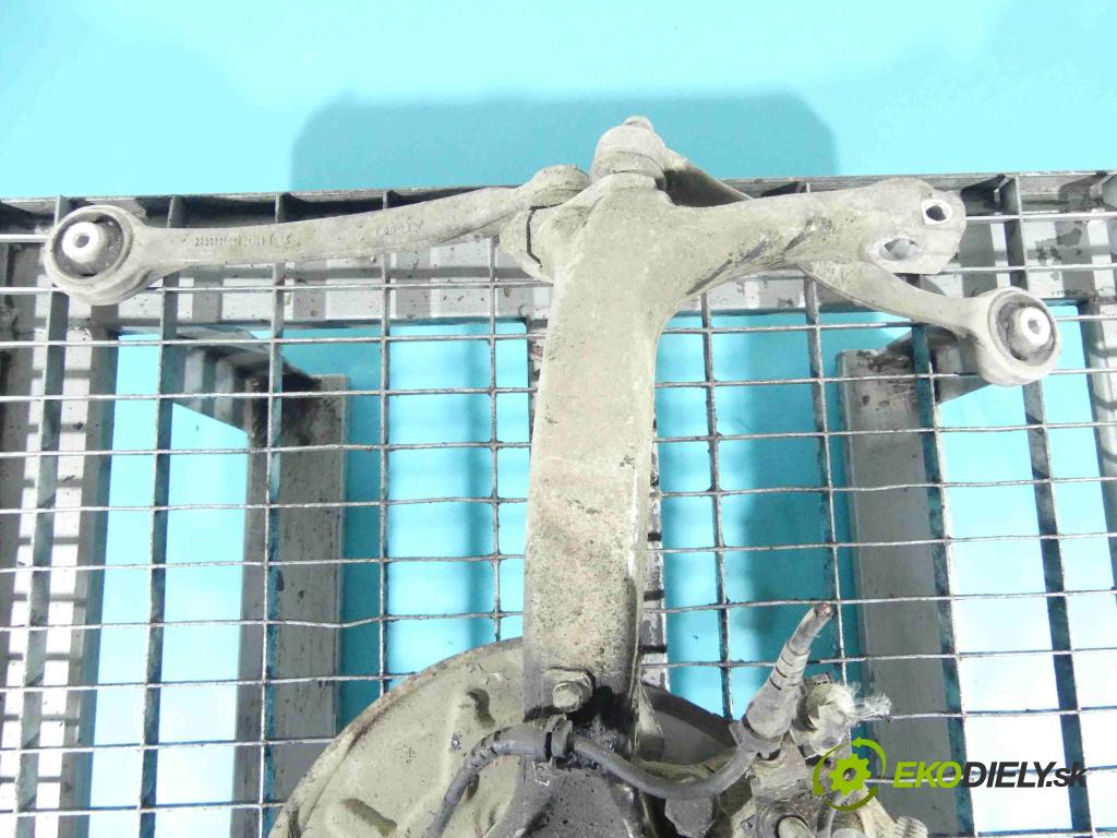 Audi A4 B6 2000-2004 2.0 FSI 150 HP manual 110 kW 1984 cm3 4- náboj pravé  (Náboje)