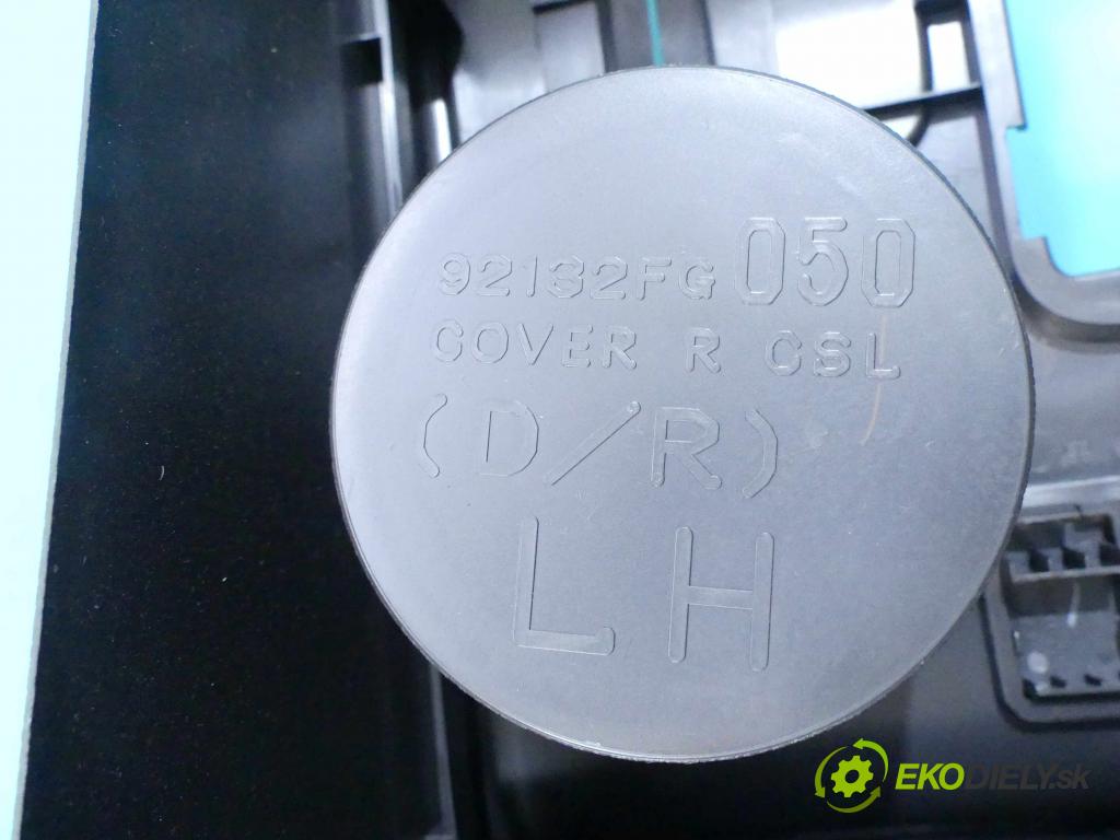 Subaru Impreza III GH 2007-2012 1.5 boxer 107 HP manual 79 kW 1498 cm3 5- operadlo 92132FG050 (Lakťové opierky)