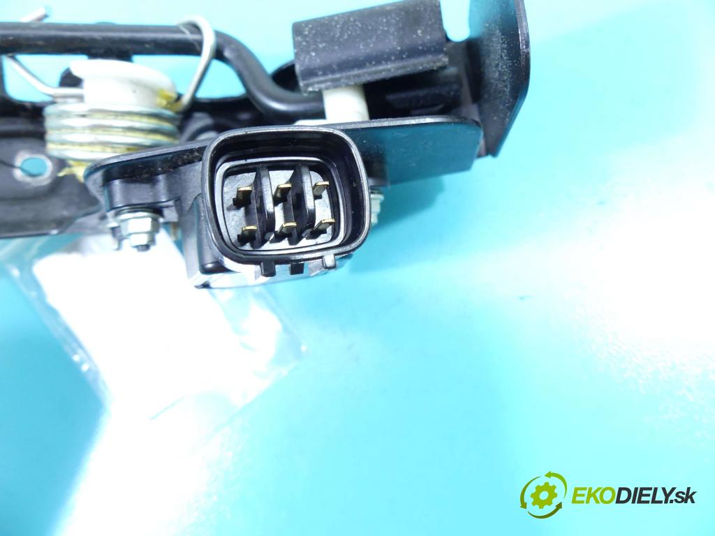 Toyota Avensis II T25 2003-2008 2.0 D4D 126 HP manual 93 kW 1995 cm3 5- pedále 198300-3031 (Pedále)