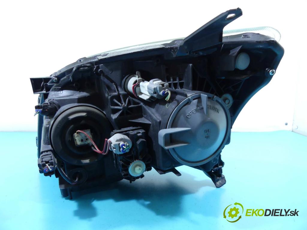 Toyota Avensis II T25 2003-2008 2.0 D4D 126 HP manual 93 kW 1995 cm3 5- Reflektor: pravý  (Pravé)