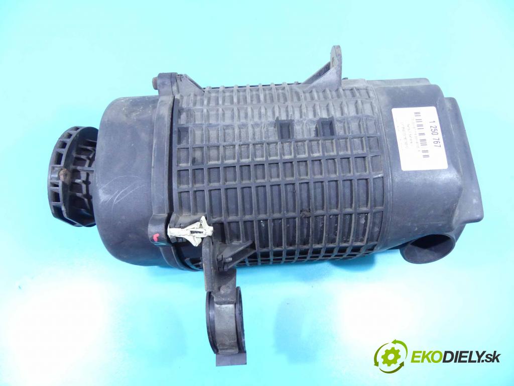 Renault Safrane II 2,5.0 165 HP manual 121 kW 2435 cm3 5- obal filtra vzduchu 7700866565 (Obaly filtrov vzduchu)
