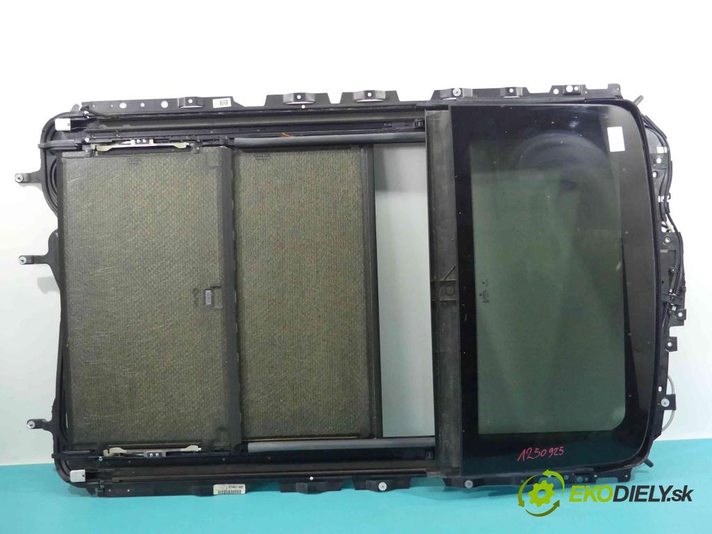 Bmw X3 F25 2010-2017 3.0 306KM automatic 225 kW 2979 cm3 5- Střešní okno:  (Okna karoserie)