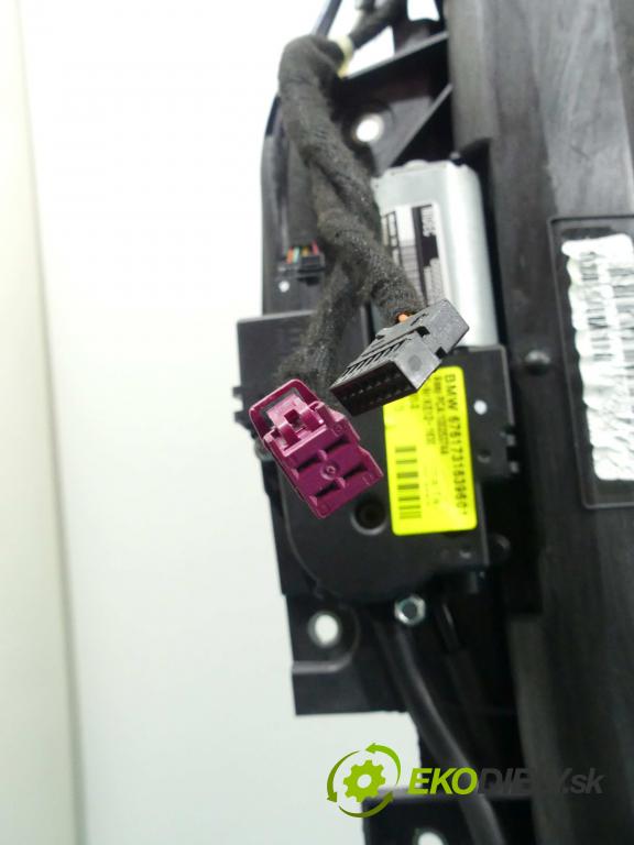 Bmw X3 F25 2010-2017 3.0 306KM automatic 225 kW 2979 cm3 5- Střešní okno:  (Okna karoserie)