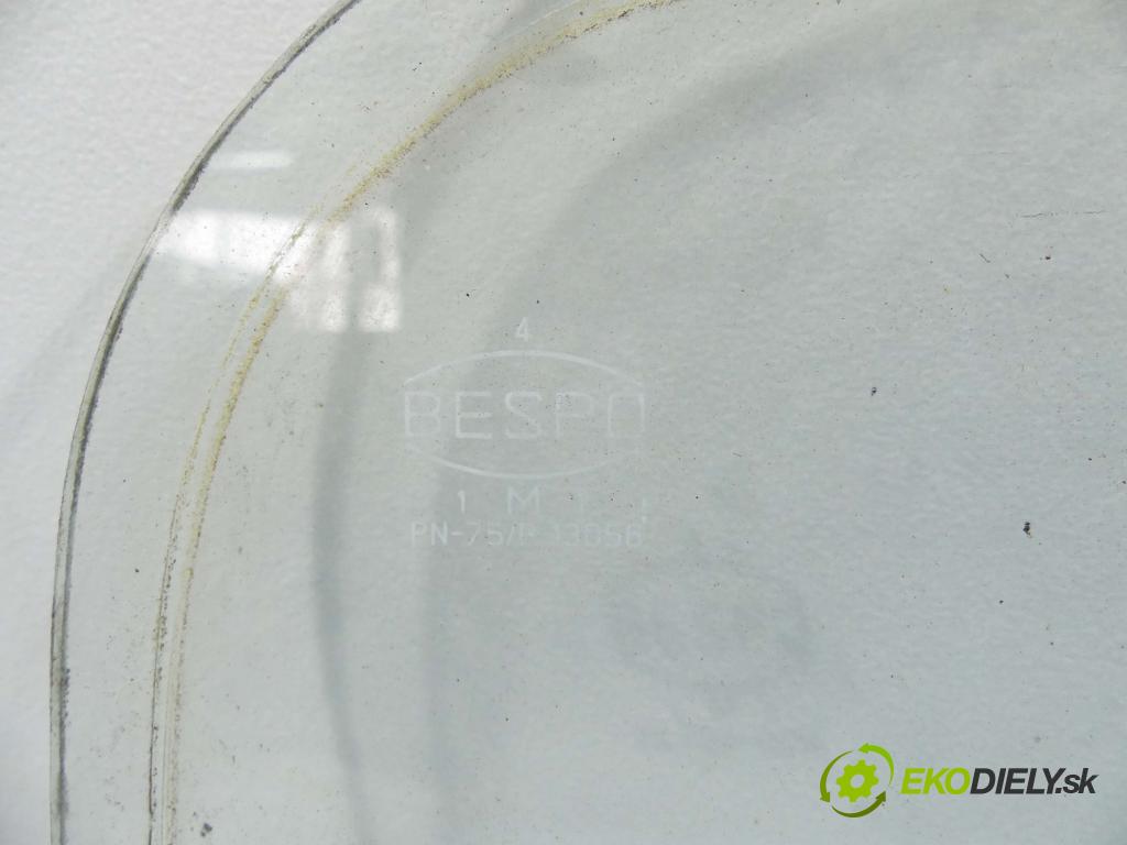 Żuk A 11 b 2.1 karburátor: 71 hp manual 52 kW 2120 cm3 5- sklo zadní  (Okna zadní)