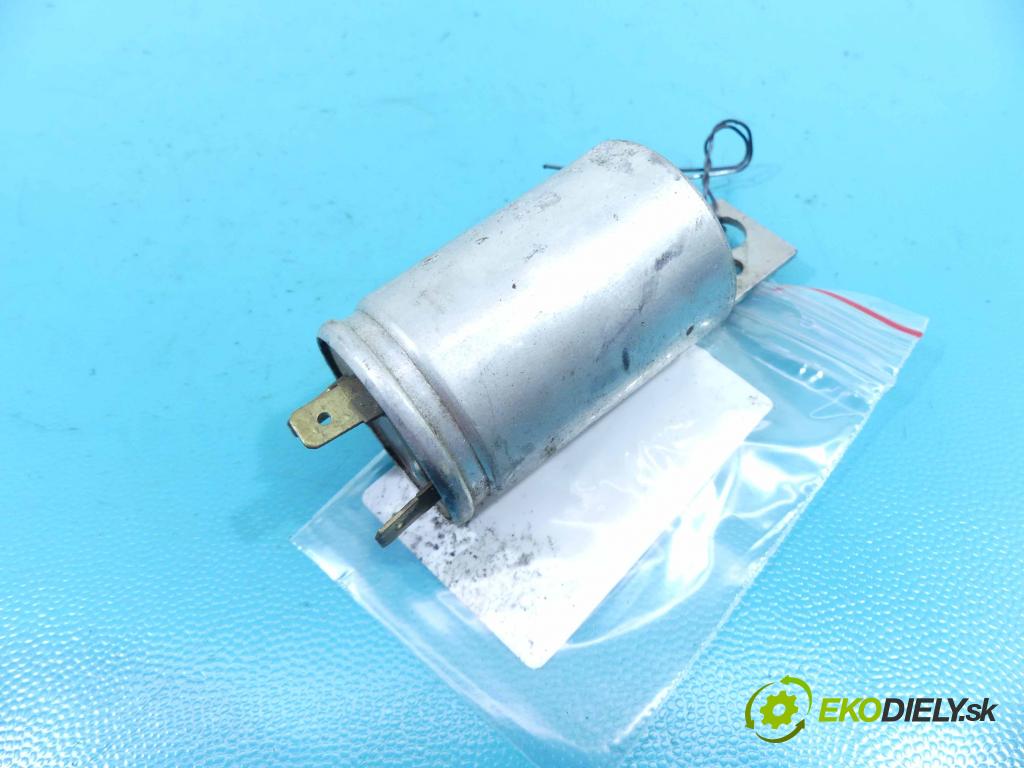 Żuk A 11 b 2.1 karburátor: 71 HP manual 52 kW 2120 cm3 5- Relé:  (Relé)