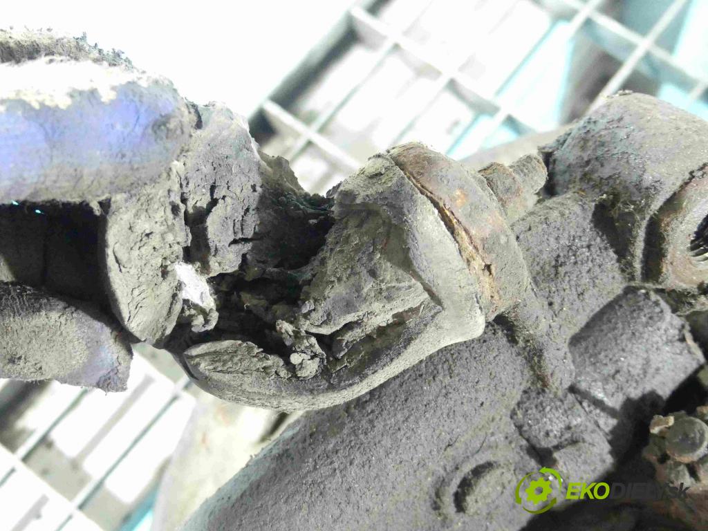 Żuk A 11 b 2.1 karburátor: 71 HP manual 52 kW 2120 cm3 5- náboj pravé  (Náboje)