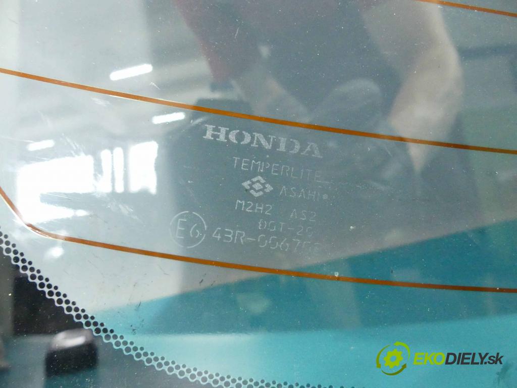 Honda Civic VII 2000-2006 1.3 16v hybrid 83 hp manual 61 kW 1339 cm3 4- sklo zadní  (Okna zadní)