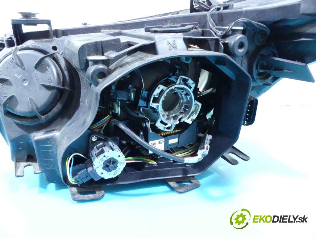 Bmw 5 E60 2003-2010 3.0d 218 HP automatic 160 kW 2993 cm3 5- Reflektor: pravý  (Pravé)