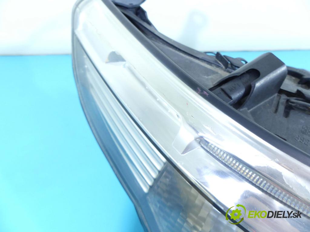 Bmw 5 E60 2003-2010 3.0d 218 HP automatic 160 kW 2993 cm3 5- Reflektor: pravý  (Pravé)