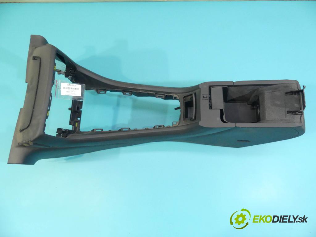 Citroen C5 II 2008-2017 2.0 hdi 140 HP manual 103 kW 1997 cm3 5- operadlo 996044354 (Lakťové opierky)