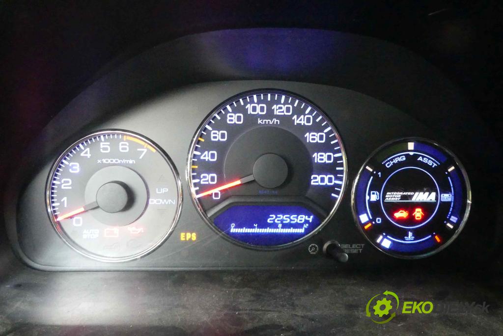 Honda Civic VII 2000-2006 1.3 16v hybrid 83 HP manual 61 kW 1339 cm3 4- prístrojovka/ budíky  (Prístrojové dosky, displeje)
