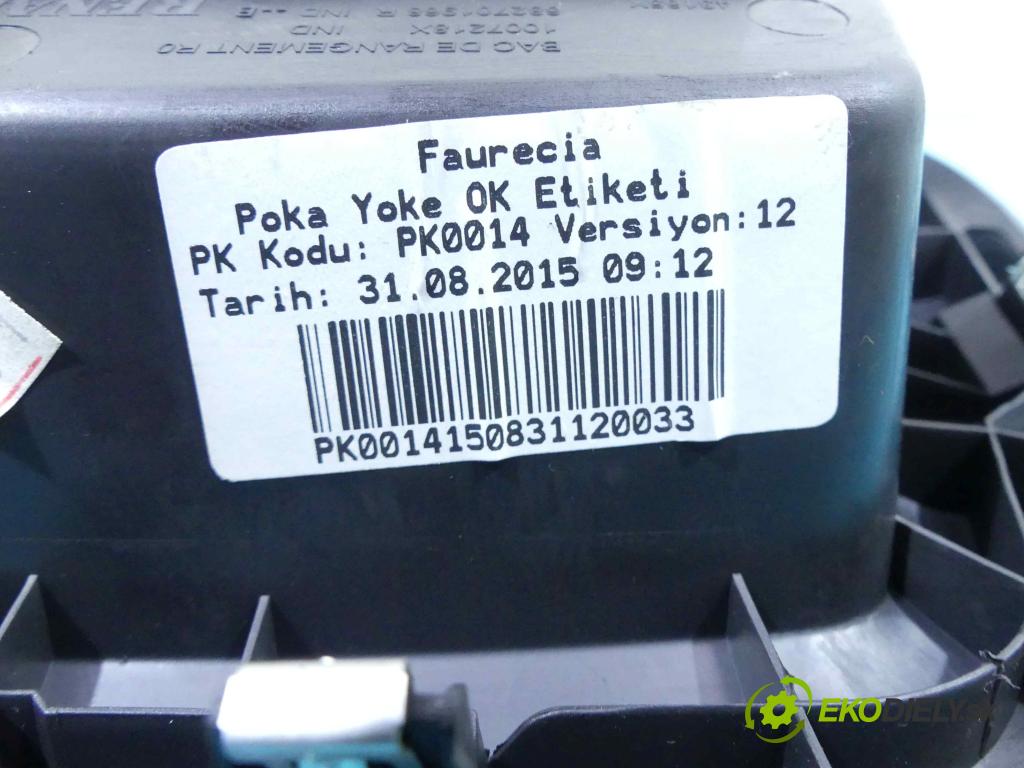 Renault Fluence 1.6 16v 114 HP manual 84 kW 1598 cm3 4- Zobrazit:  (Prístrojové dosky, displeje)