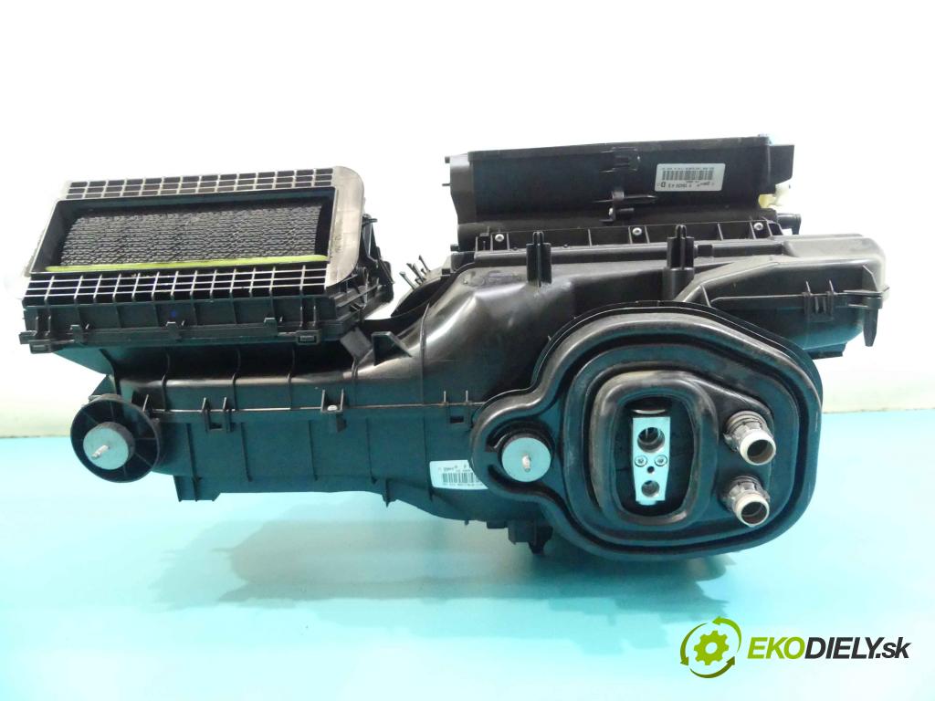 Vw Golf VII 2012-2020 1.4 tsi 122 hp manual 90 kW 1395 cm3 5- radiátor 5Q1820002T (Radiátory topení)