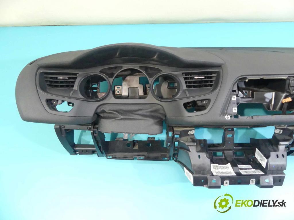Citroen C5 II 2008-2017 2.0 hdi 140 HP manual 103 kW 1997 cm3 5- kokpit,pristrojová doska rozdeľovacia