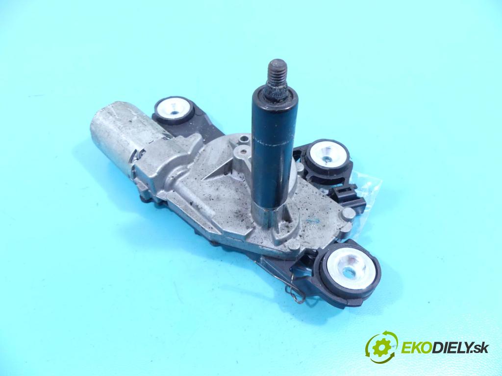 Ford Focus Mk2 2004-2011 1.6 16v 101 HP manual 74 kW 1596 cm3 5- motor stieračov zadné 0390201823