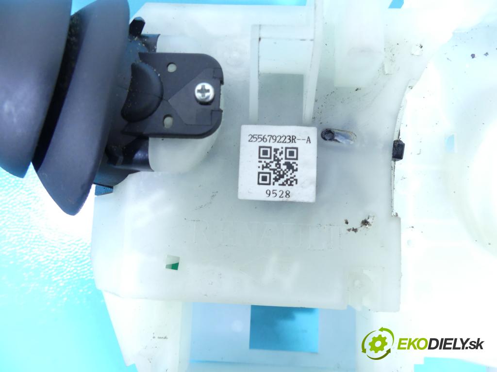 Renault Master III 2010-2019 2.3 dci 131 HP manual 96 kW 2299 cm3 5- prepínač 255679223R
