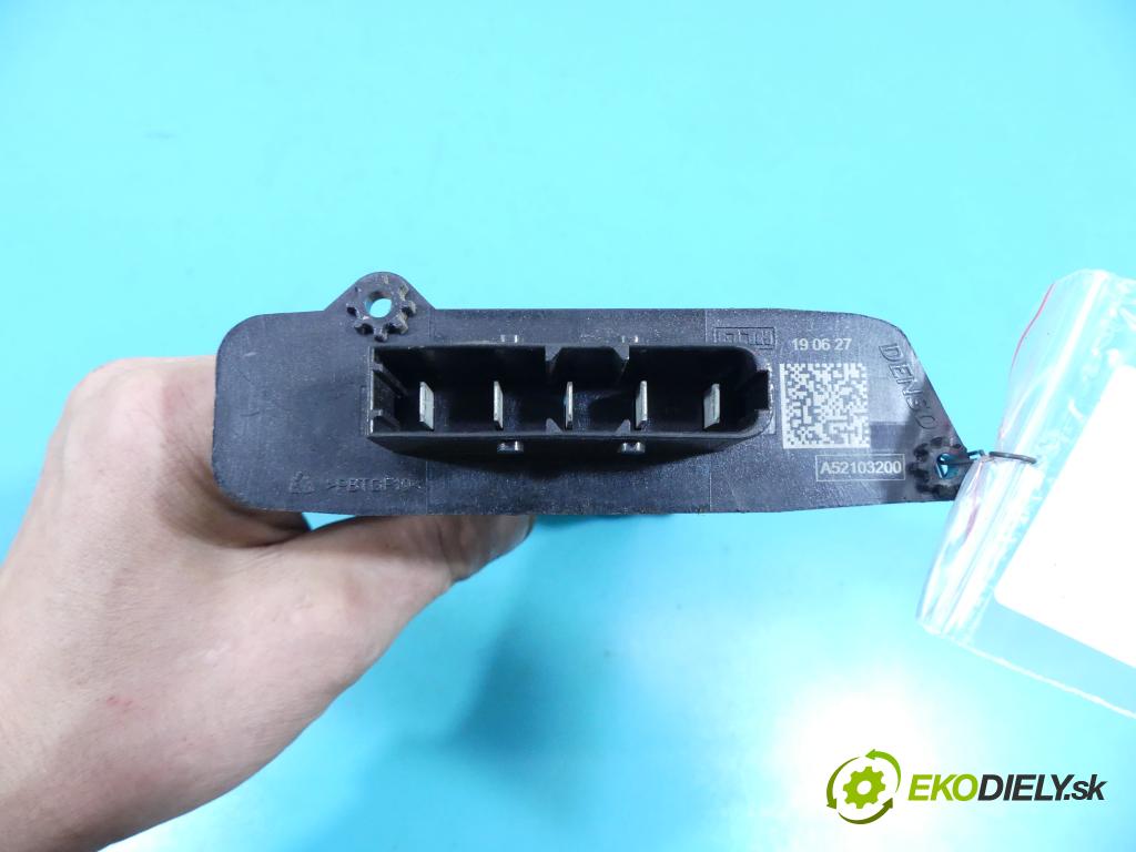 Renault Master III 2010-2019 2.3 dci 131 HP manual 96 kW 2299 cm3 5- radiator A52103200 (Radiátory kúrenia)