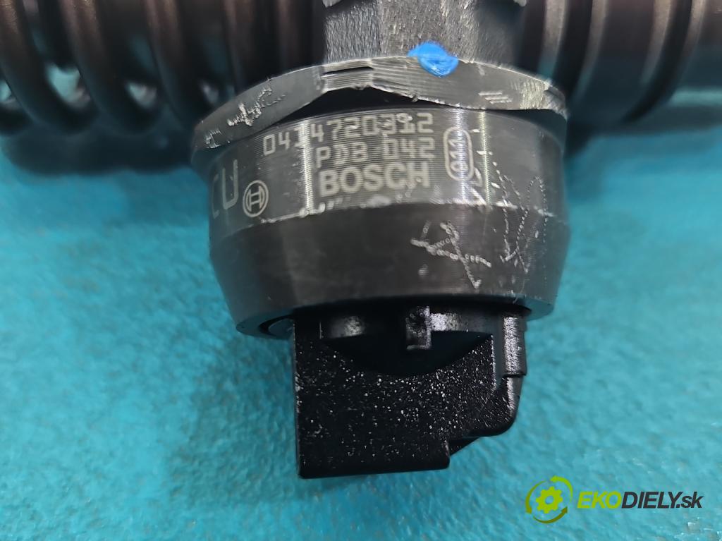 Vw Passat B6 2005-2010 2.0 tdi 140 HP manual 103 kW 1968 cm3 5- vstrekovacie čerpadlo 0414720312 (Vstrekovač paliva)