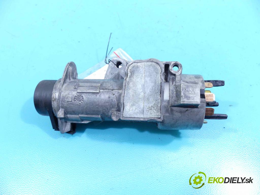 Skoda Fabia II 2007-2014 1.4 tdi 80 HP manual 59 kW 1422 cm3 5- Spínačka 4B0905851C (Spínacie skrinky a kľúče)
