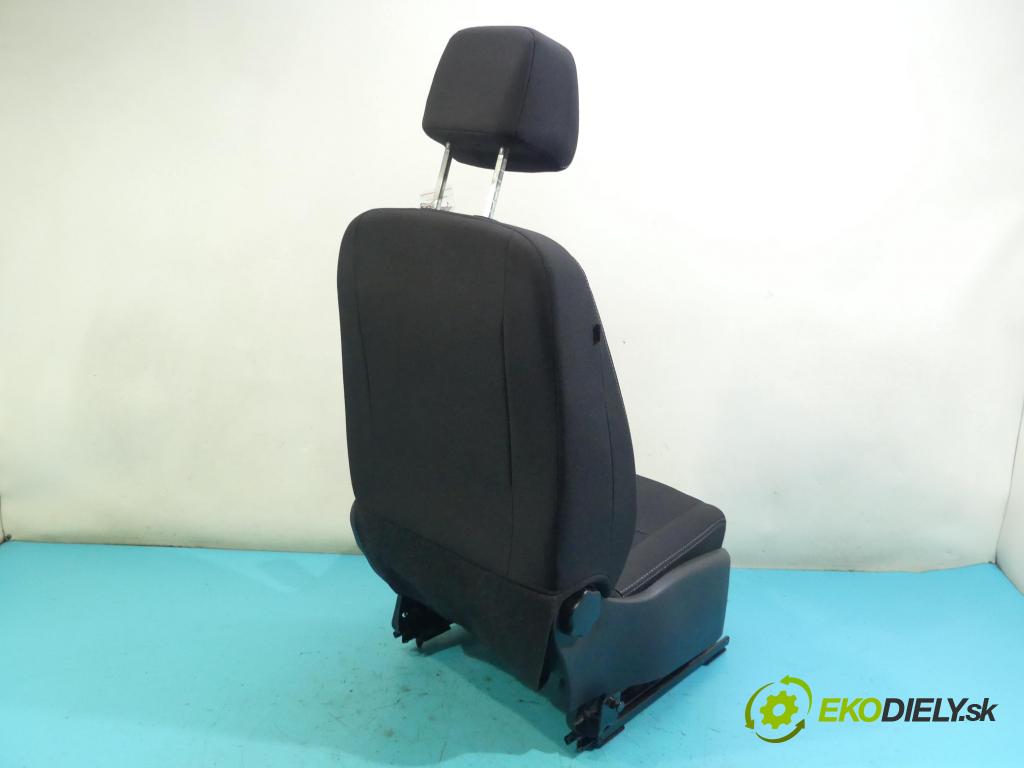 Renault Fluence 1.6 16v 114 HP manual 84 kW 1598 cm3 4- Sedačka pravý  (Sedačky, sedadlá)