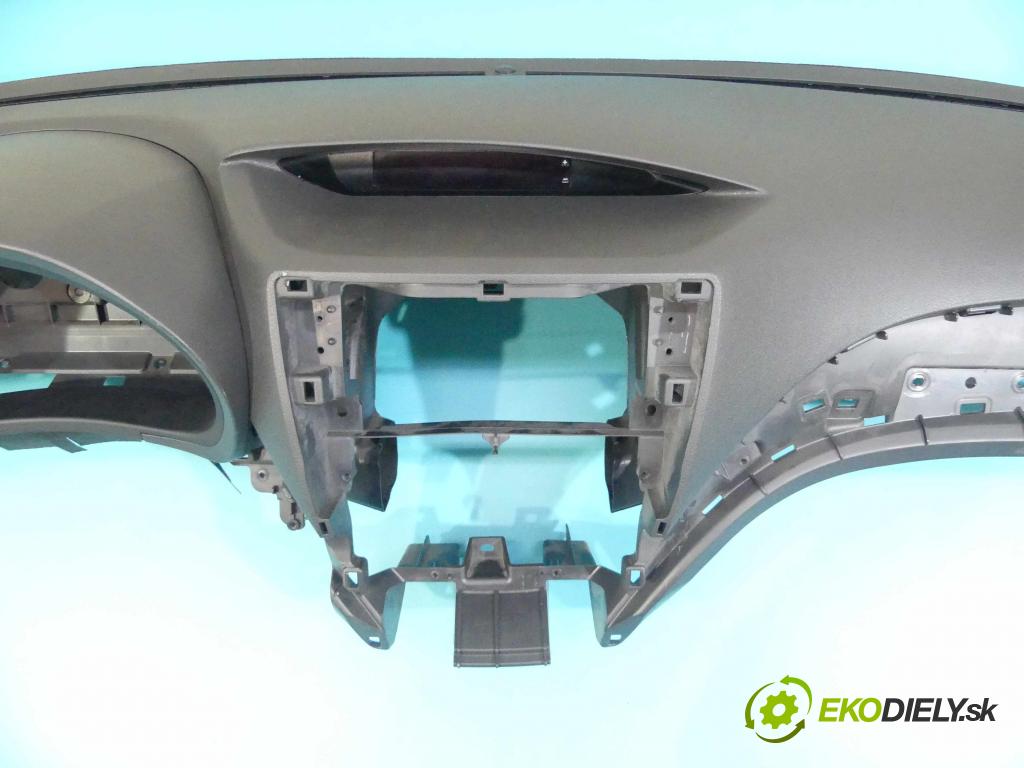 Subaru Impreza III GH 2007-2012 1.5 boxer 107 HP manual 79 kW 1498 cm3 5- kokpit,pristrojová doska rozdeľovacia