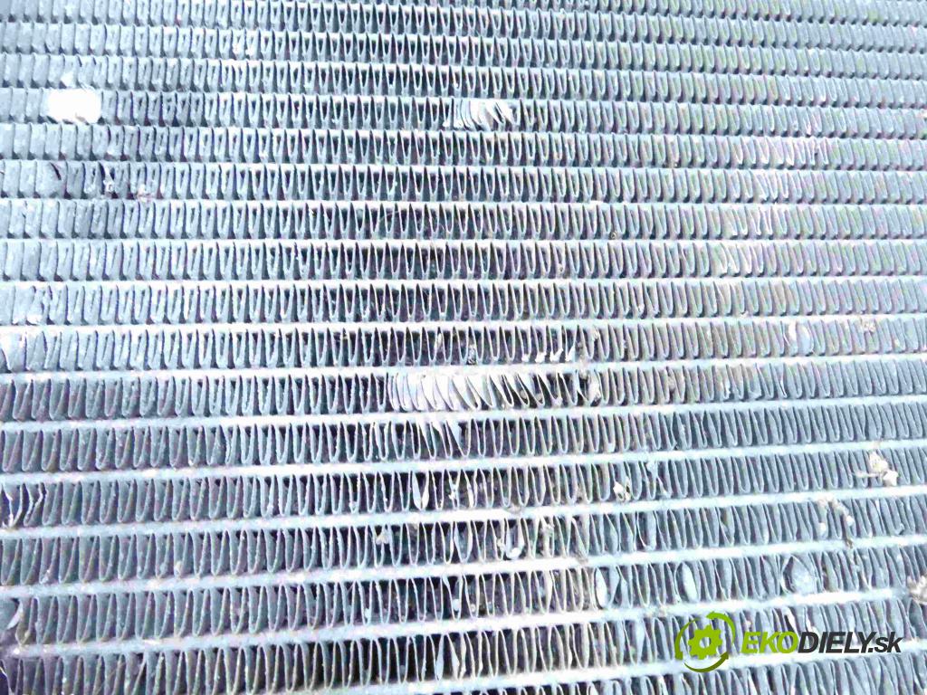 Hyundai Coupe 1.6 16v 107 HP manual 79 kW 1599 cm3 3- chladič klimatizácie  (Chladiče klimatizácie)