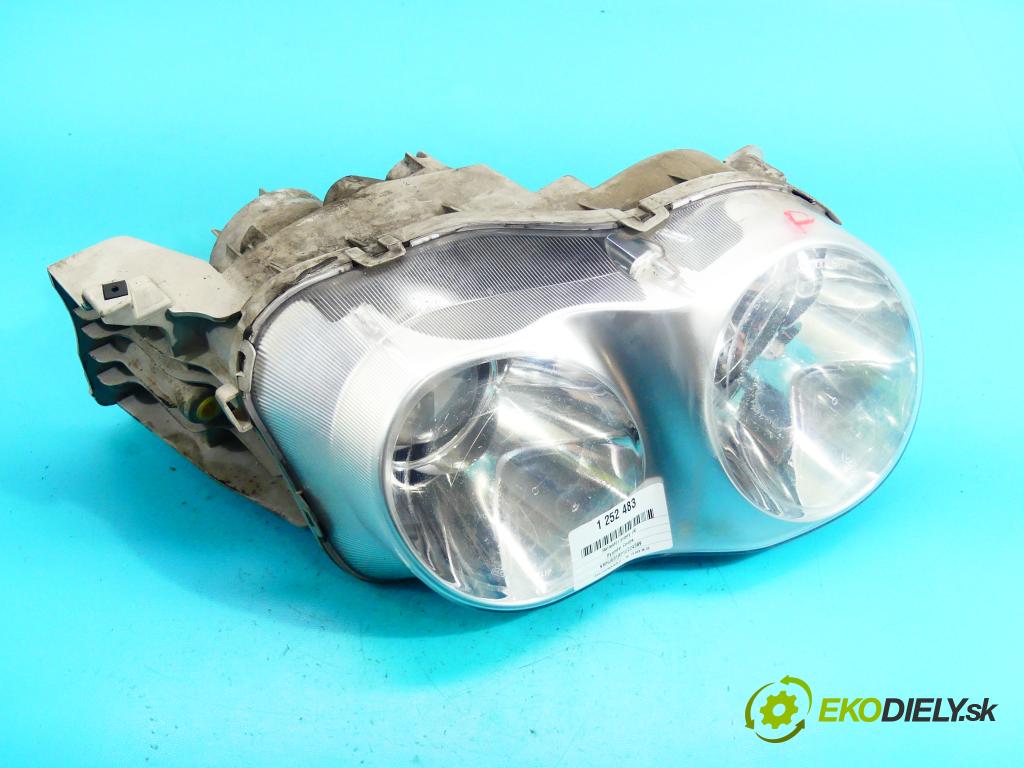 Hyundai Coupe 1.6 16v 107 HP manual 79 kW 1599 cm3 3- Reflektor: pravý  (Pravé)