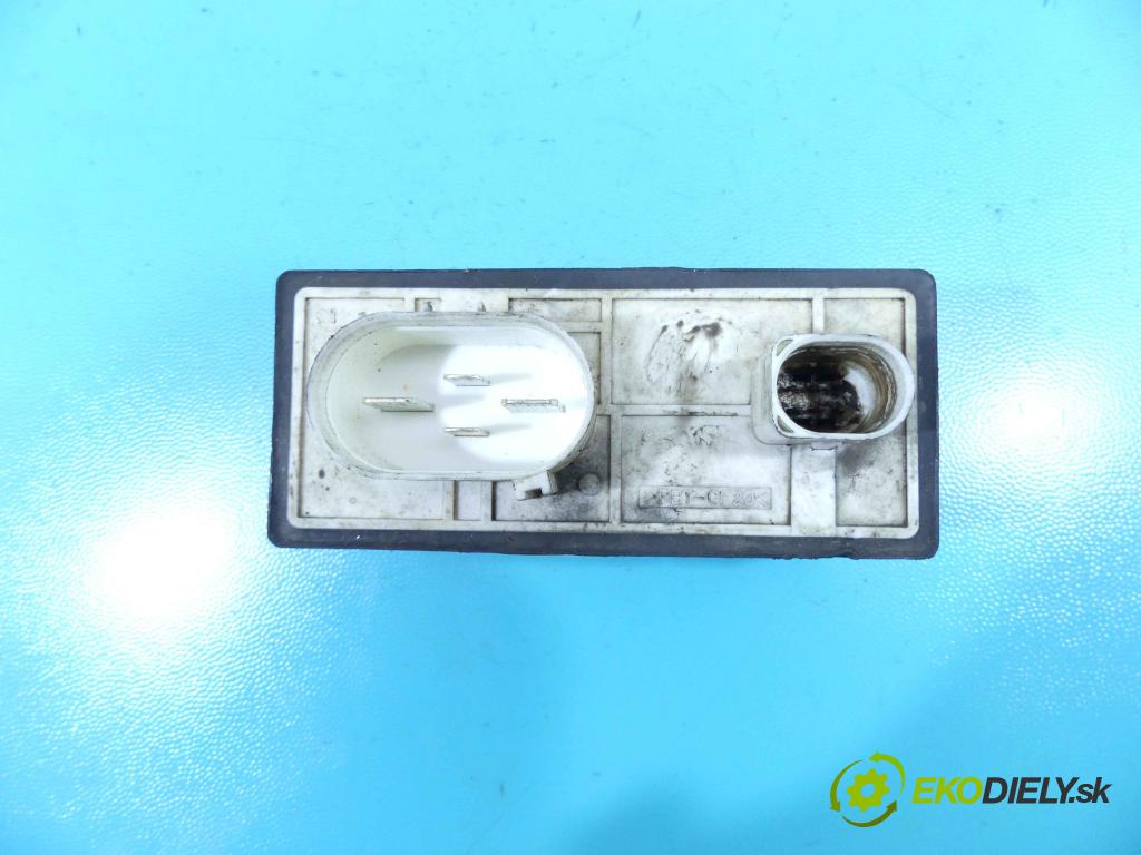 Seat Ibiza IV 6J 2008-2017 1.2 tdi 75 HP manual 55 kW 1199 cm3 3- Relé: 1J0919506M (Relé)