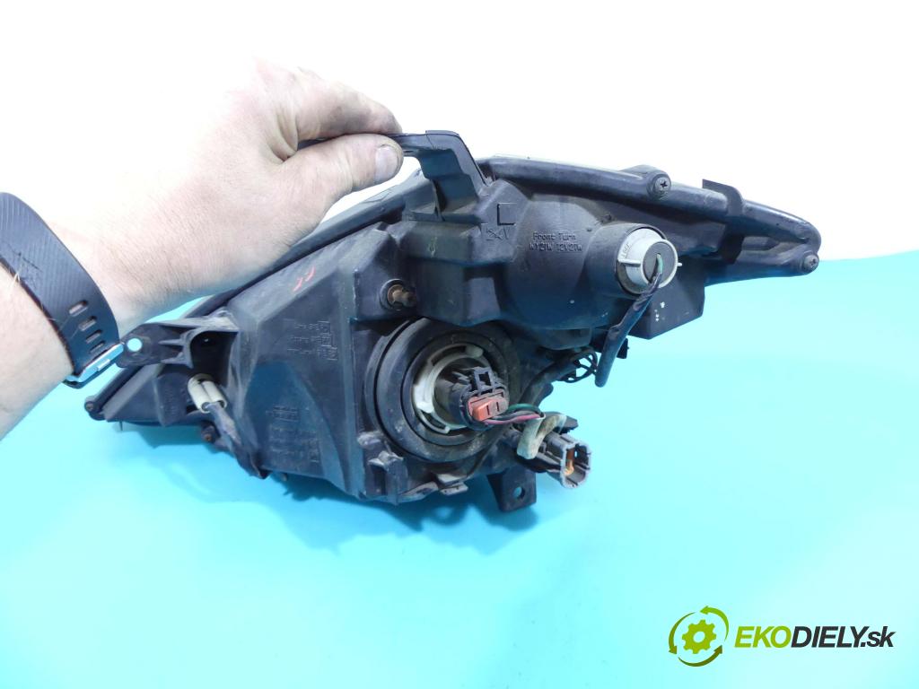 Nissan Murano Z50 2003-2008 3.5 V6 234KM automatic 172 kW 3498 cm3 5- Reflektor: pravý  (Pravé)