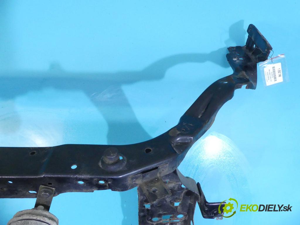 Nissan Qashqai J10 2006-2013 1.6 16v 114 hp manual 84 kW 1598 cm3 5- stěna přední  (Výztuhy přední)