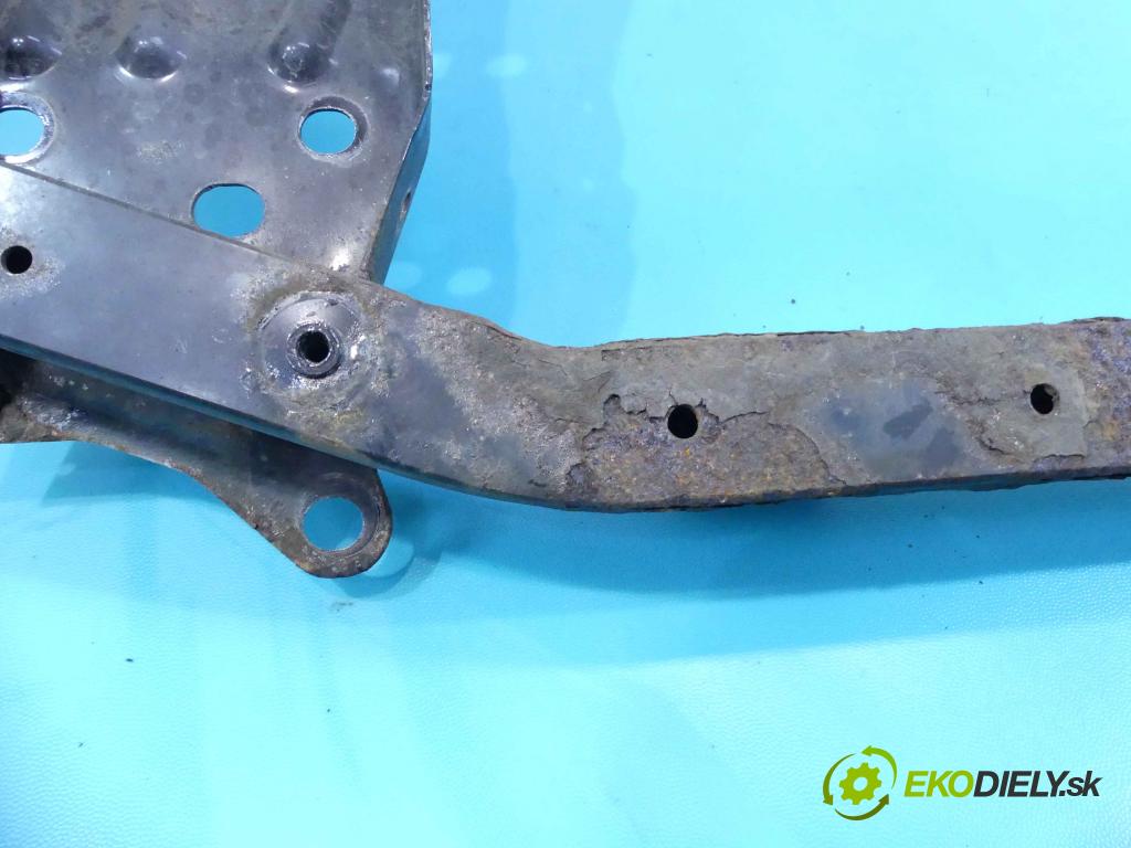 Nissan Qashqai J10 2006-2013 1.6 16v 114 hp manual 84 kW 1598 cm3 5- stěna přední  (Výztuhy přední)