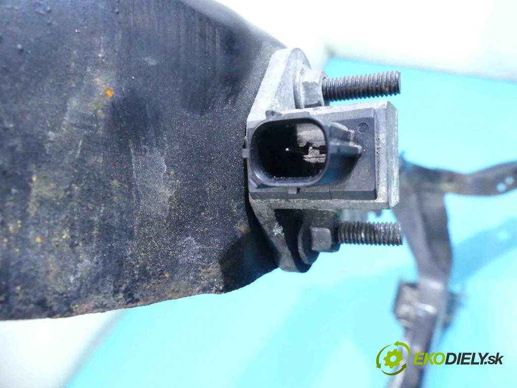 Nissan Qashqai J10 2006-2013 1.6 16v 114 hp manual 84 kW 1598 cm3 5- stěna přední  (Výztuhy přední)