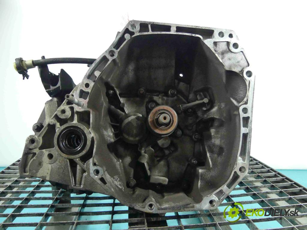 Renault Fluence 1.6 16v 114 HP manual 84 kW 1598 cm3 4- prevodovka stupeň,rýchlosť manual JR5359