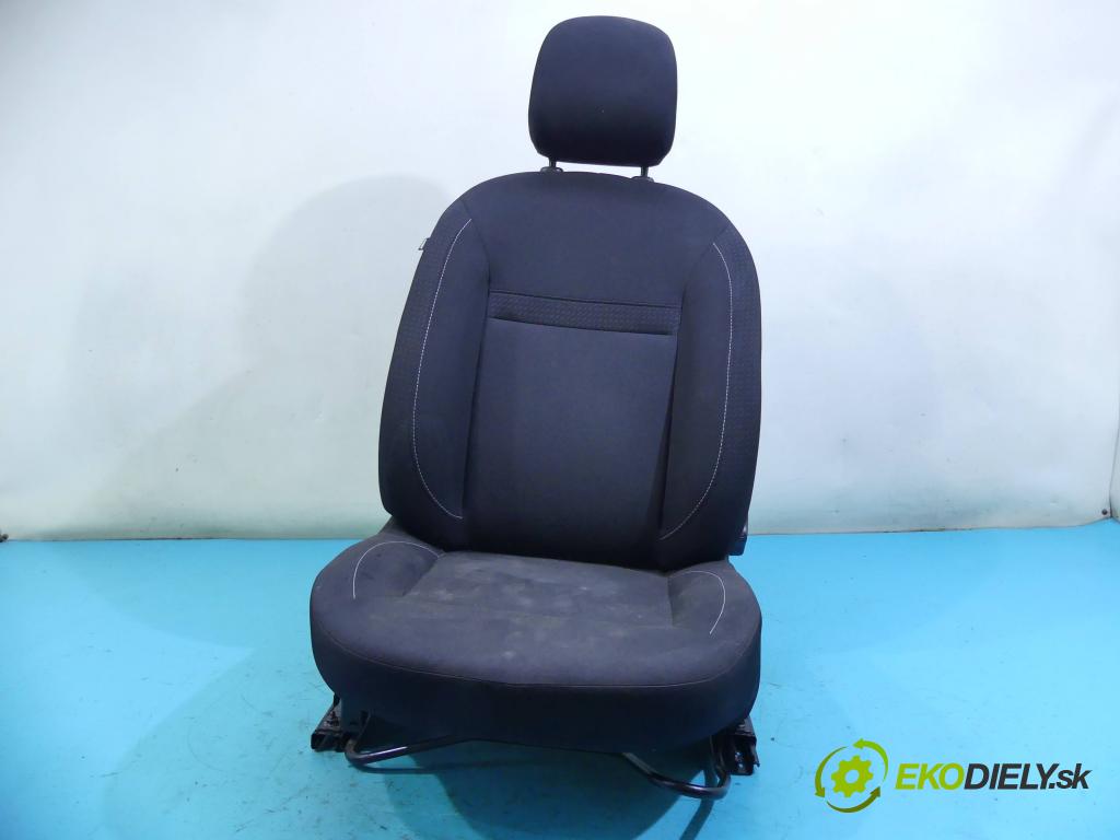 Dacia Logan II 2012-2020 1.0 73 HP manual 54 kW 999 cm3 4- Sedačka pravý  (Sedačky, sedadlá)