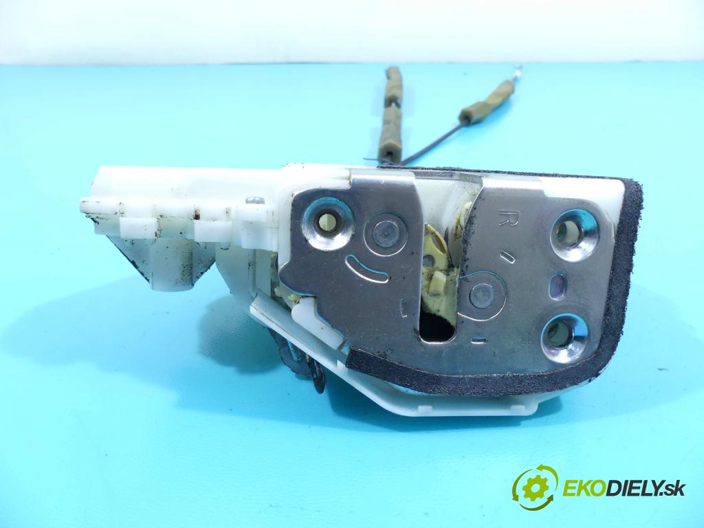 Honda Civic VIII 2006-2011 1.8 16v 140 hp manual 103 kW 1799 cm3 4- zámek přední pravý