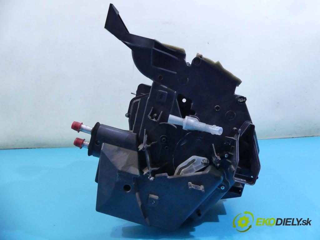 Honda Civic VIII 2006-2011 1.8 16v 140 HP manual 103 kW 1799 cm3 4- radiator 443160-7920 (Radiátory kúrenia)