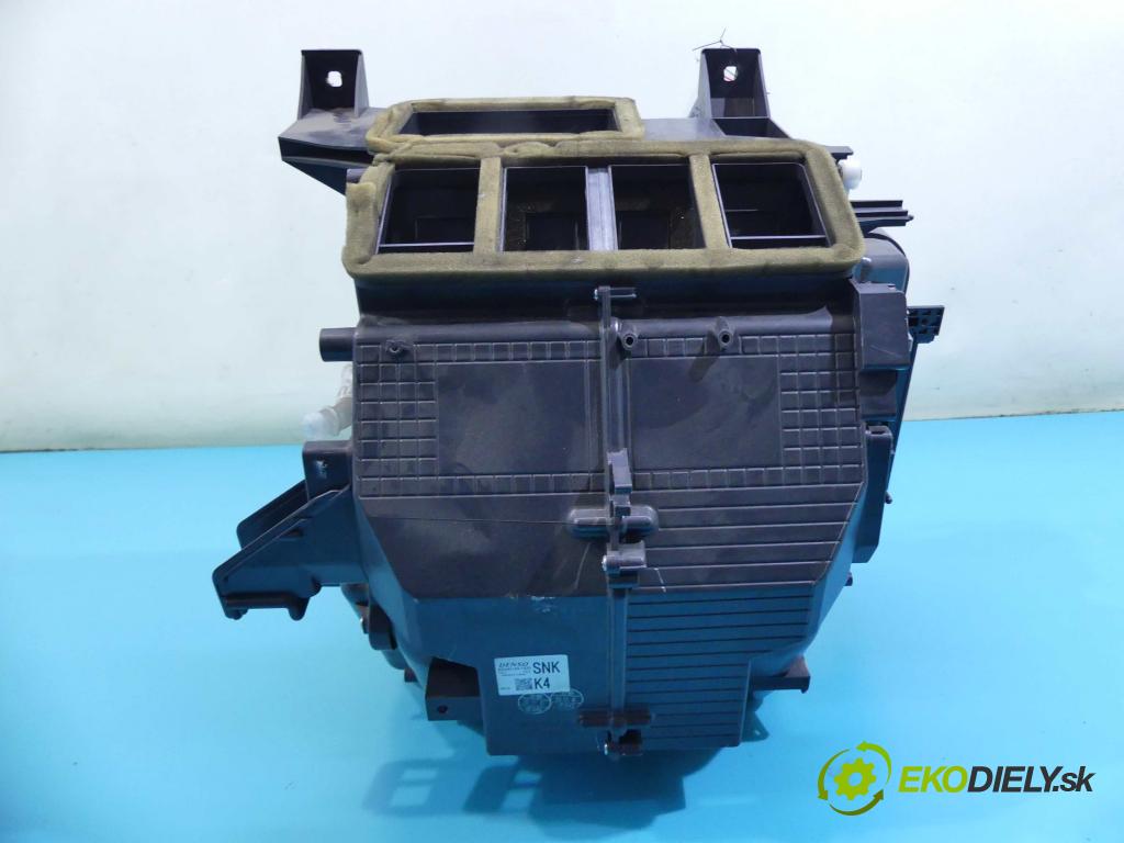 Honda Civic VIII 2006-2011 1.8 16v 140 HP manual 103 kW 1799 cm3 4- radiator 443160-7920 (Radiátory kúrenia)