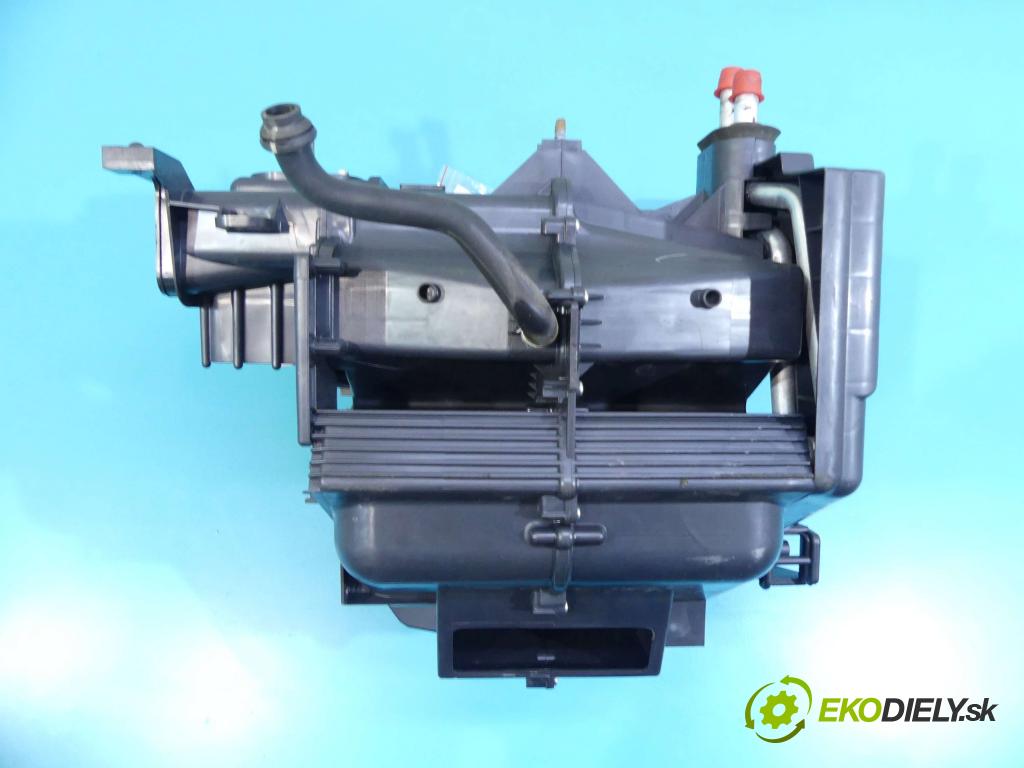 Honda Civic VIII 2006-2011 1.8 16v 140 HP manual 103 kW 1799 cm3 4- radiator 443160-7920 (Radiátory kúrenia)