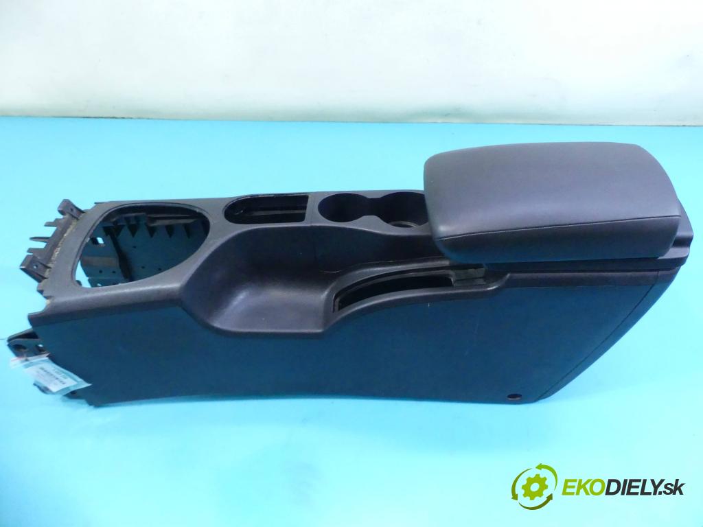 Nissan Qashqai J10 2006-2013 1.6 16v 114 HP manual 84 kW 1598 cm3 5- operadlo P13149A77000 (Lakťové opierky)