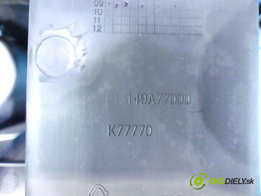 Nissan Qashqai J10 2006-2013 1.6 16v 114 HP manual 84 kW 1598 cm3 5- operadlo P13149A77000 (Lakťové opierky)