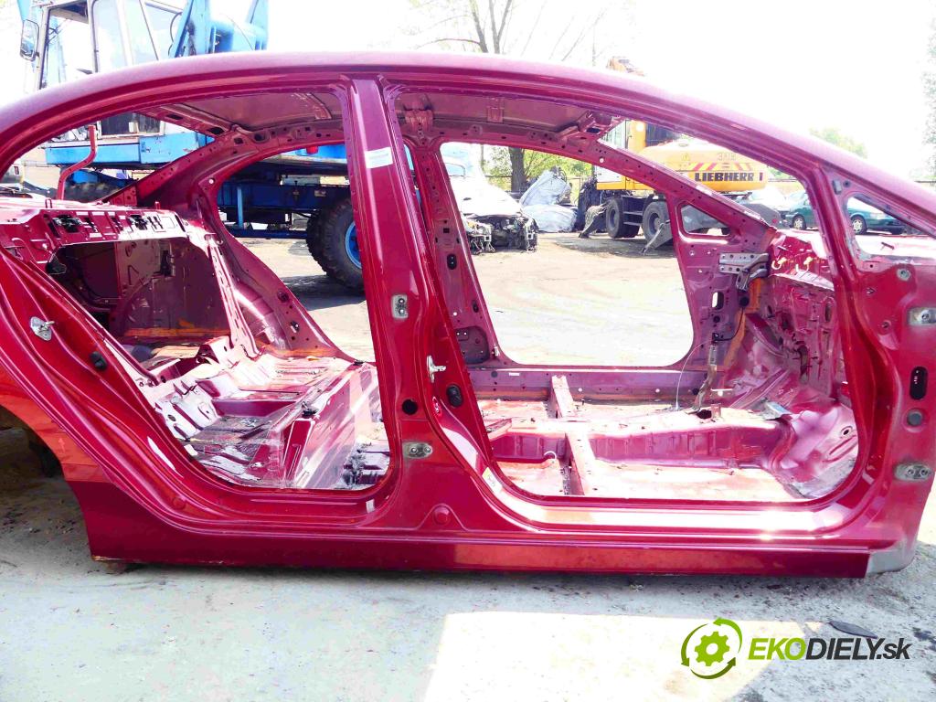 Honda Civic VIII 2006-2011 1.8 16v 140 hp manual 103 kW 1799 cm3 4- práh pravý  (Ostatní)