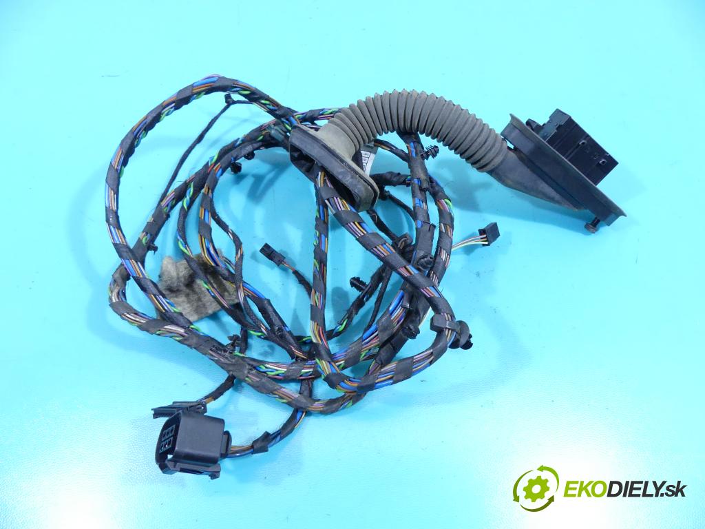 Bmw X5 E70 2006-2013 3.0d 306KM automatic 225 kW 2993 cm3 5- Zväzok: dvere zadné pravých 924355101